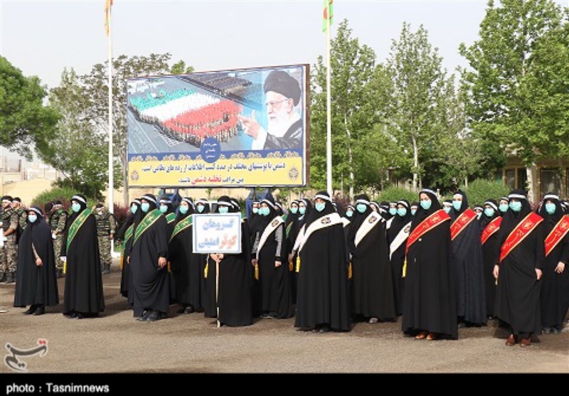 رژه نیروهای مسلح در اردبیل برگزار شد