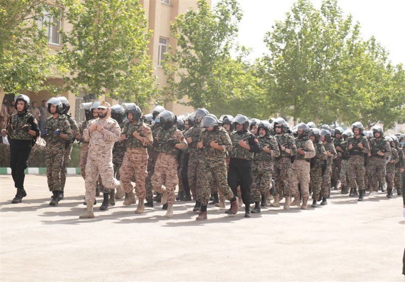 رژه نیروهای مسلح در اردبیل برگزار شد