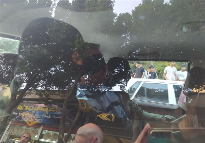 بازسازی صحنه جرم شرور قمه به دست در دولتآباد/ ابراز ندامت متهم پس از دستگیری + فیلم