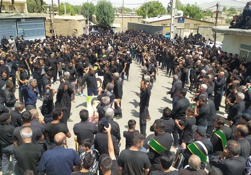 عزاداری مردم روستای رضوانکده ملایر در روز سوم شهادت امام حسین (ع) + فیلم و عکس