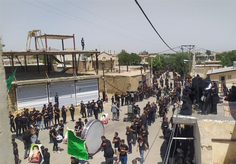 عزاداری مردم روستای رضوانکده ملایر در روز سوم شهادت امام حسین (ع) + فیلم و عکس