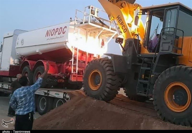 تداوم شعلههای گسترده آتش در جنگلهای مریوان/ آتش زبانه میکشد و درختان میسوزند + فیلم