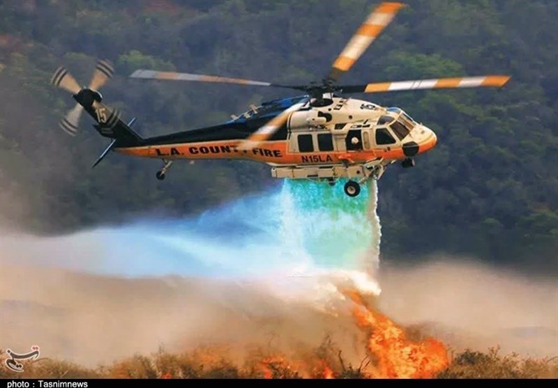 تداوم شعلههای گسترده آتش در جنگلهای مریوان/ آتش زبانه میکشد و درختان میسوزند + فیلم