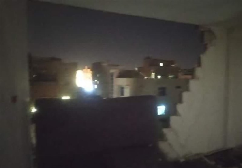 ریزش دیوار طبقه چهارم ساختمان مسکونی در پاکدشت