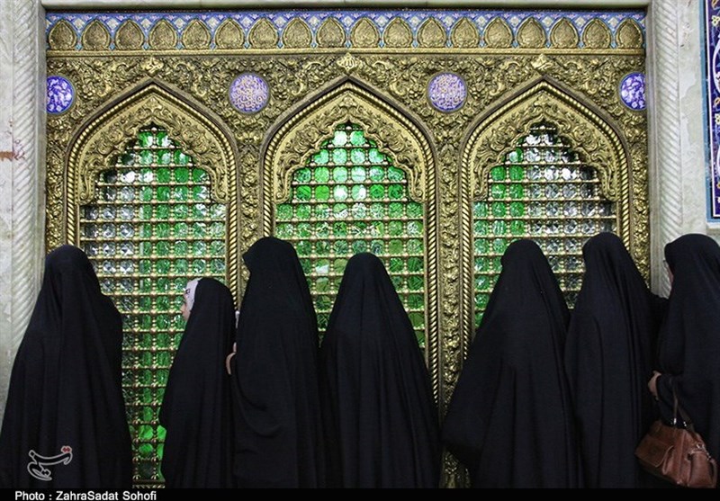 غبارروبی حرم حضرت معصومه(س) با حضور خبرنگاران