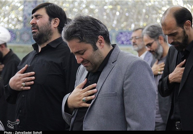 غبارروبی حرم حضرت معصومه(س) با حضور خبرنگاران