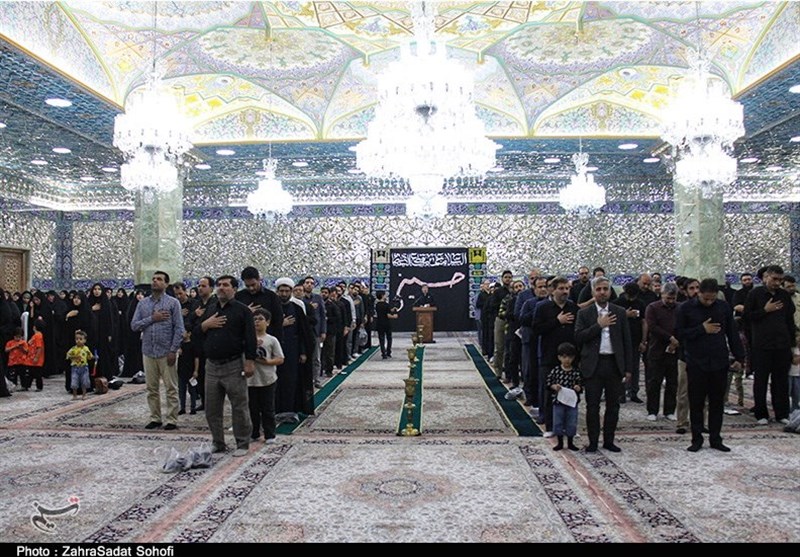 غبارروبی حرم حضرت معصومه(س) با حضور خبرنگاران