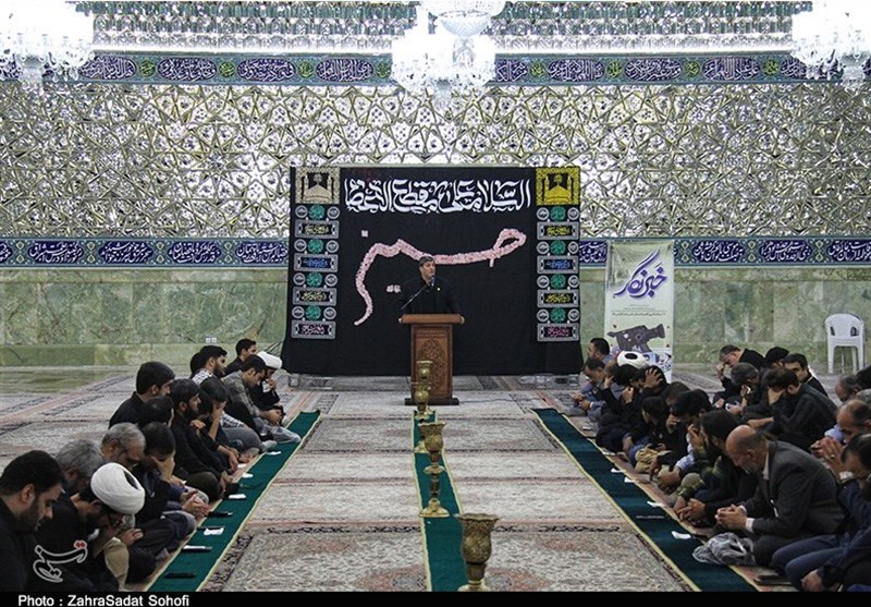 غبارروبی حرم حضرت معصومه(س) با حضور خبرنگاران