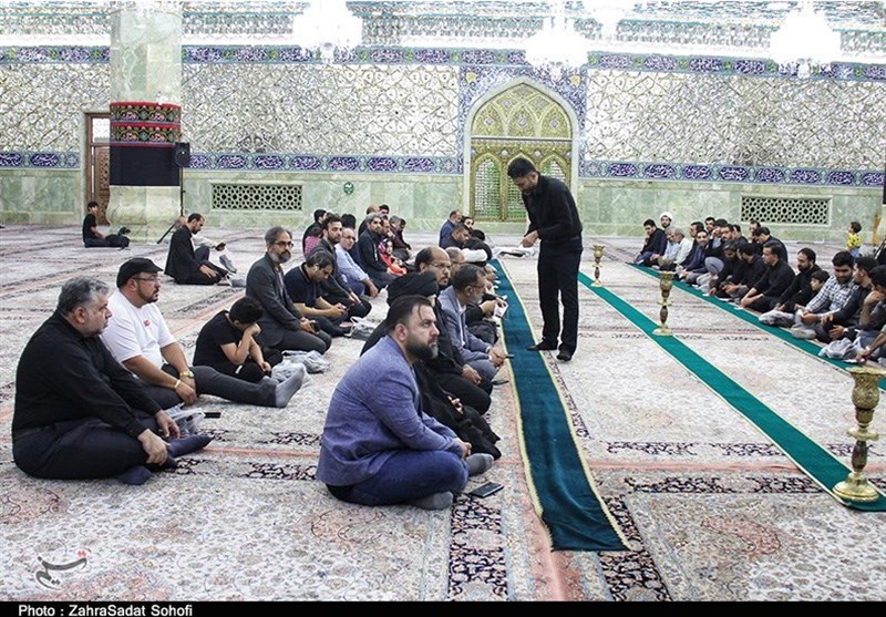 غبارروبی حرم حضرت معصومه(س) با حضور خبرنگاران