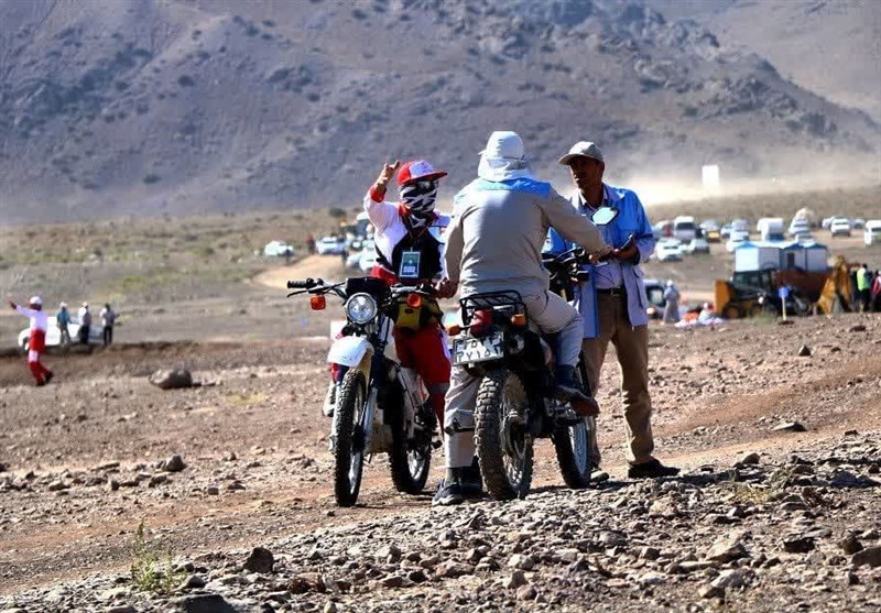 حضور ۱۱۰۰ نیروی عملیاتی در مانور مقابله با زلزله در استان مرکزی + تصویر