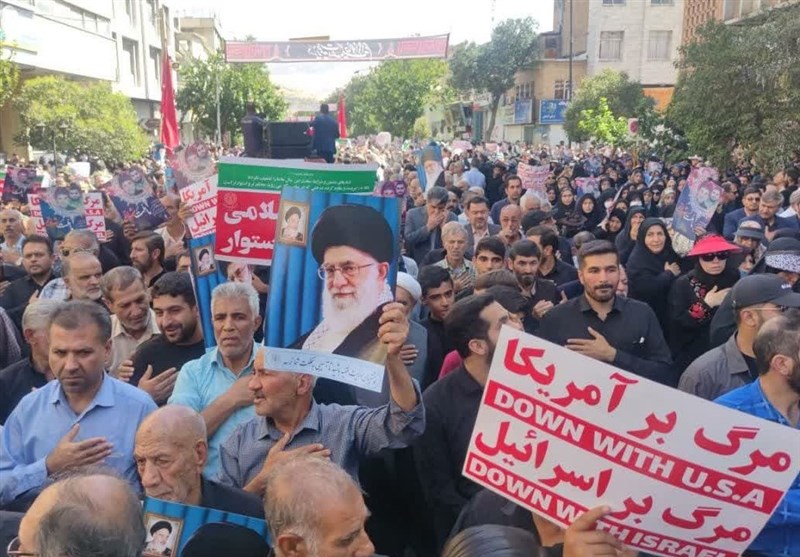 تشییع باشکوه ۲ شهید تروریستی حرم شاهچراغ (ع) در شیراز/ اعلام انزجار مردم از تروریستها + تصاویر