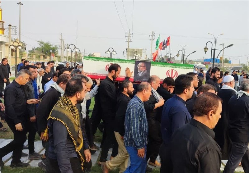 پیکر جانباز و آزاده دفاع مقدس «دوراهکی» در بندر دیر تشییع شد + تصویر