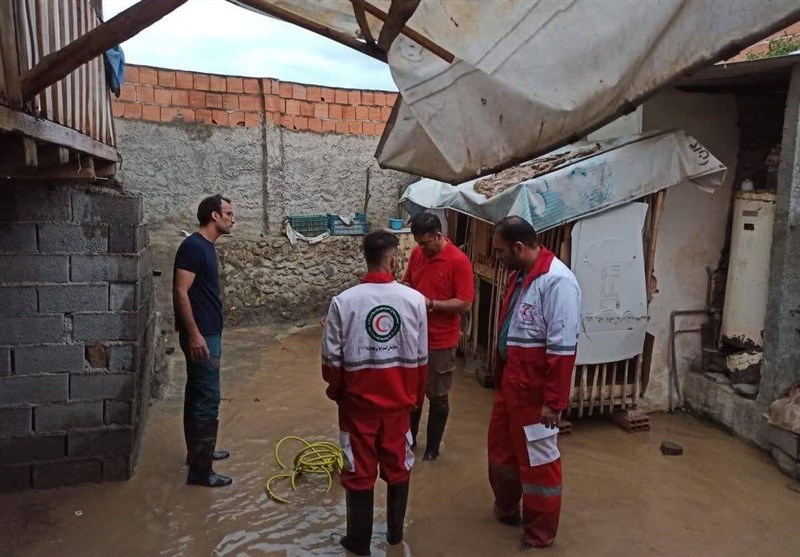 سیلاب شدید در گلستان و آبگرفتگی مناطق مختلف؛ امدادرسانی ادامه دارد + عکس