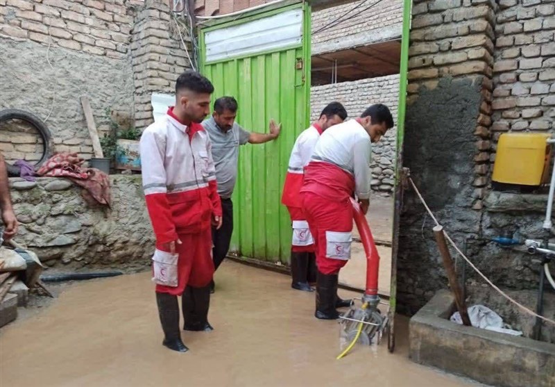 سیلاب شدید در گلستان و آبگرفتگی مناطق مختلف؛ امدادرسانی ادامه دارد + عکس