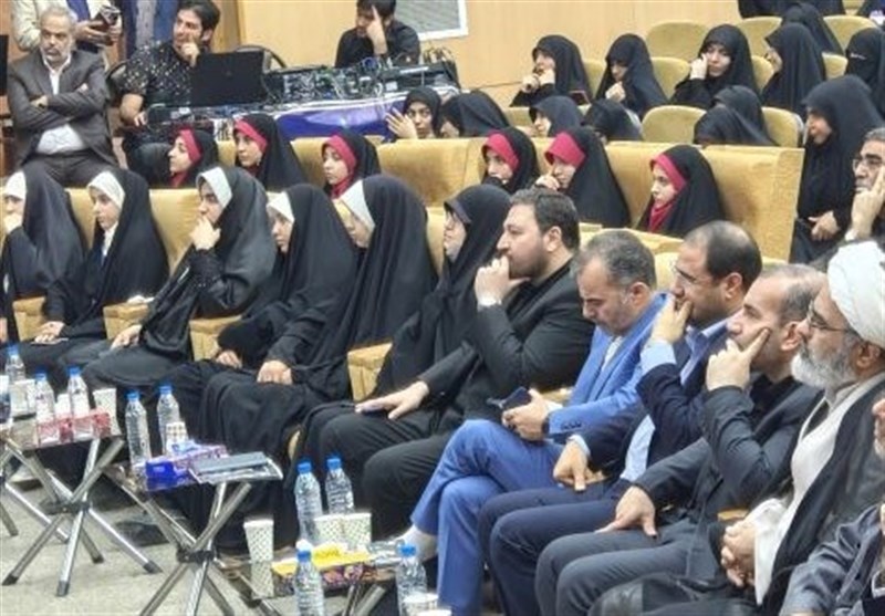 اختتامیه مسابقات سراسری قرآن دانشآموزی در کرمانشاه برگزار شد+تصویر