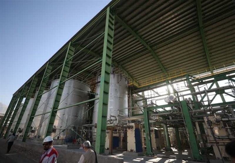 بازدید وزیر صمت از چند پروژه صنعتی در استان کرمانشاه+تصویر