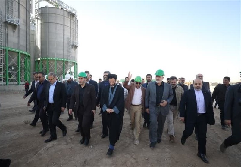 بازدید وزیر صمت از چند پروژه صنعتی در استان کرمانشاه+تصویر