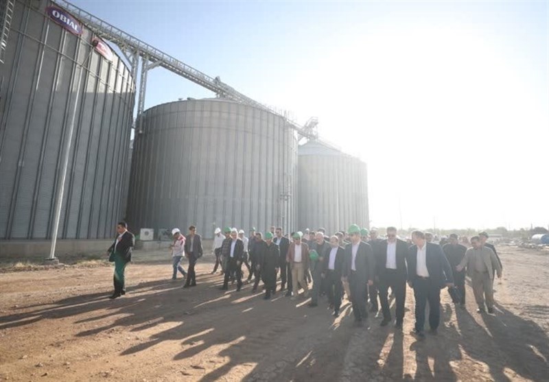 بازدید وزیر صمت از چند پروژه صنعتی در استان کرمانشاه+تصویر
