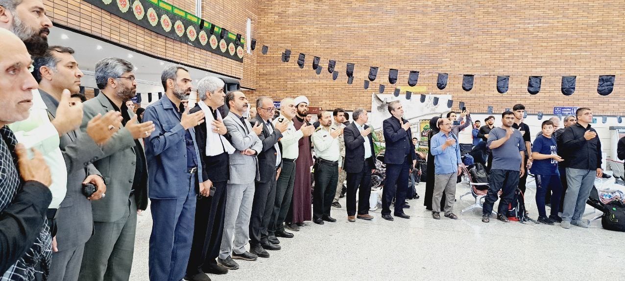 راهاندازی قطار اربعین از ایستگاه راهآهن زاهدان/ زائران سیستان و بلوچستان عازم کربلا شدند + تصاویر