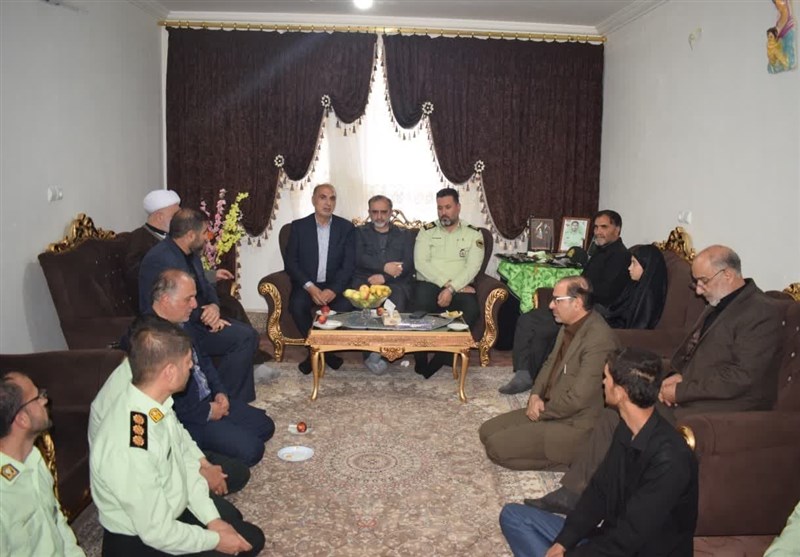 نیروهای مسلح در مسیر دفاع از امنیت جامعه تا پای جان ایستادهاند + تصویر