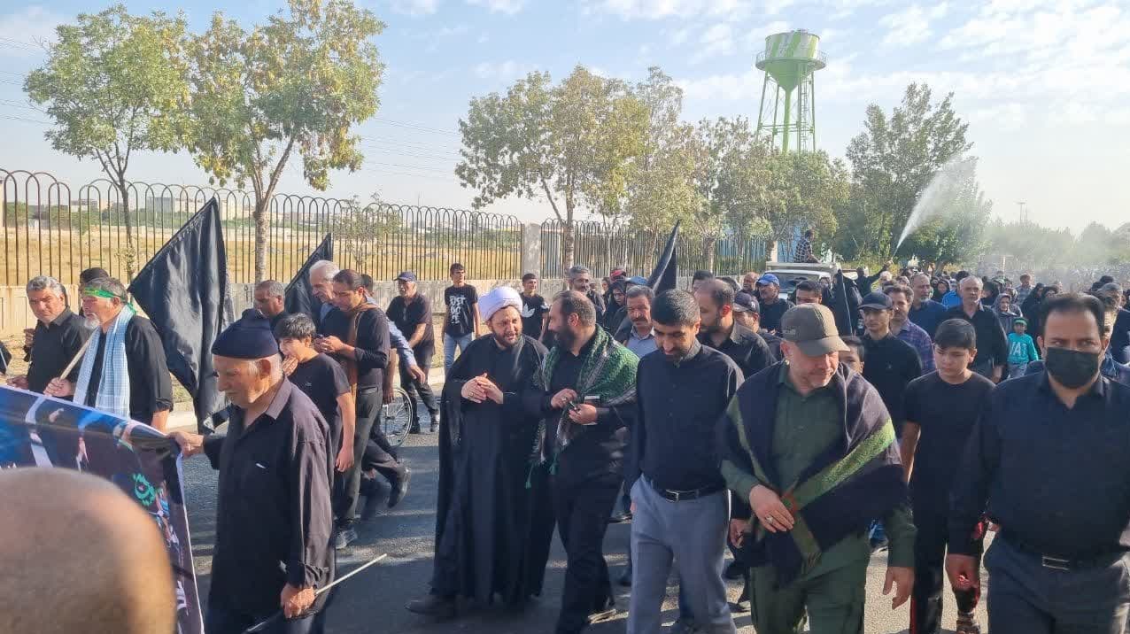 شهرری میزبان خیل عظیمی از عاشقان اباعبداللهالحسین (ع) / روایت دلدادگی جاماندگان اربعین + فیلم