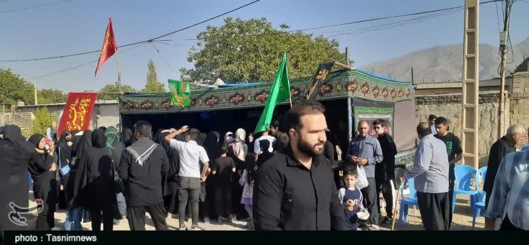 همایش پیاده روی جاماندگان اربعین در لرستان/ عاشقان حسینی قدم در راه دوست گذاشتند + تصاویر