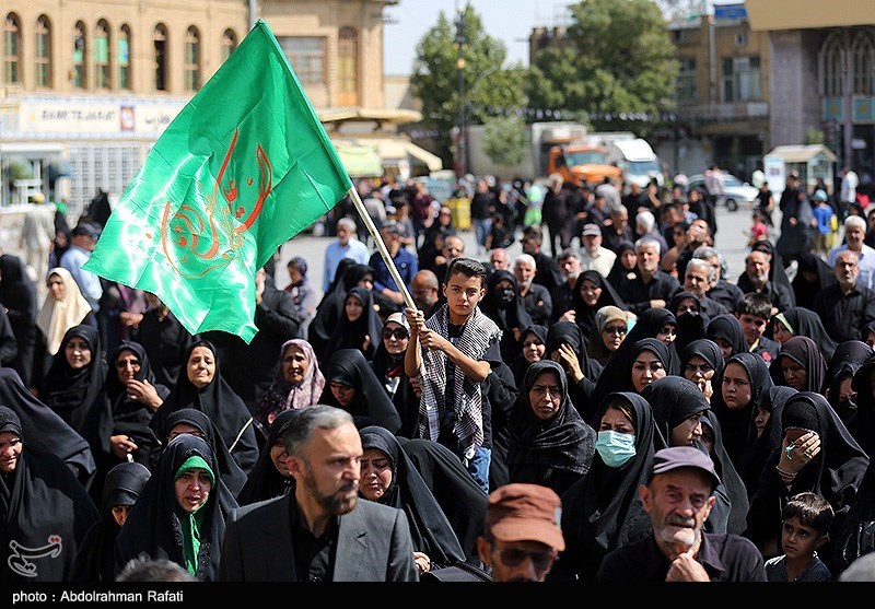 ابراز ارادت جاماندگان اربعین به سید و سالار شهیدان در دارالمومنین همدان + فیلم