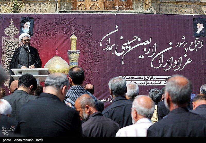 ابراز ارادت جاماندگان اربعین به سید و سالار شهیدان در دارالمومنین همدان + فیلم
