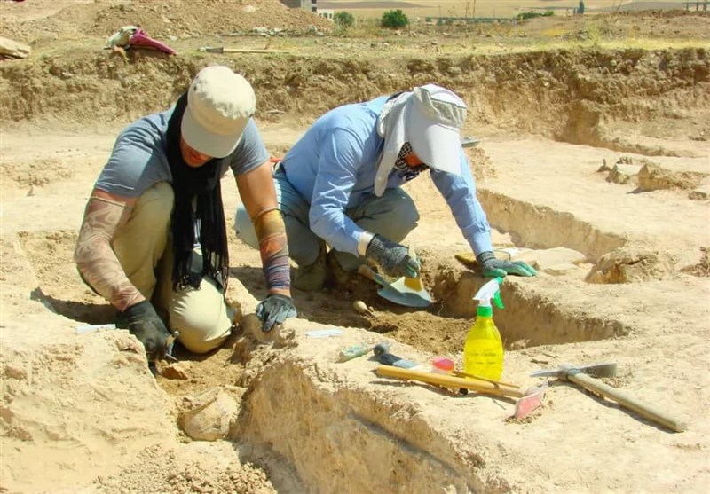 آغاز فصل دوم باستانشناسی در گورستان تاریخی سقز/ آثار عصر مفرغ کشف شد + تصاویر