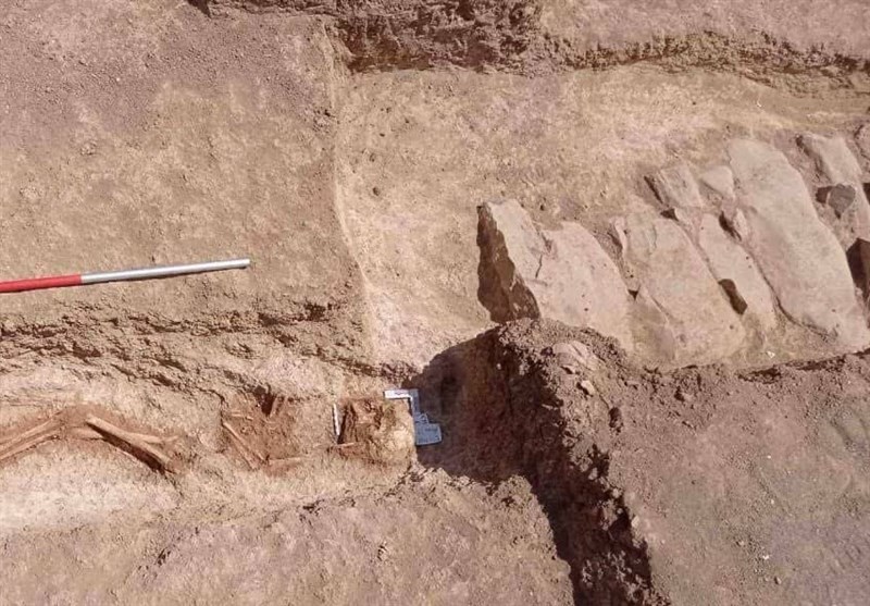 آغاز فصل دوم باستانشناسی در گورستان تاریخی سقز/ آثار عصر مفرغ کشف شد + تصاویر