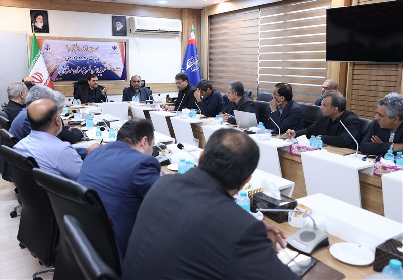 رسوب ۲۵ هزار کانتینر در گمرکات هرمزگان/ صدور اخطار ۱۵ روزه مخبر برای تعیین تکلیف اموال رسوبی و متروکه + تصاویر