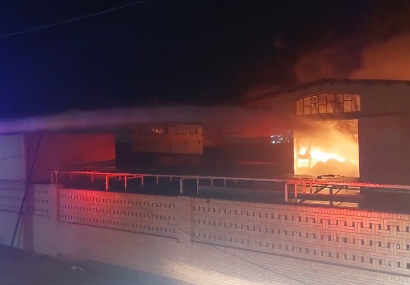 آتشسوزی در شهرک صنعتی یزد + فیلم