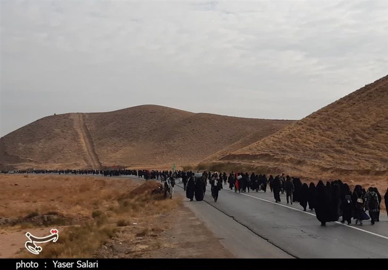 گامهای عاشقی عشاق شمسالشموس در مسیر بهشت/ روایت پاهایی که به پابوس امام رضا می روند + فیلم و تصاویر
