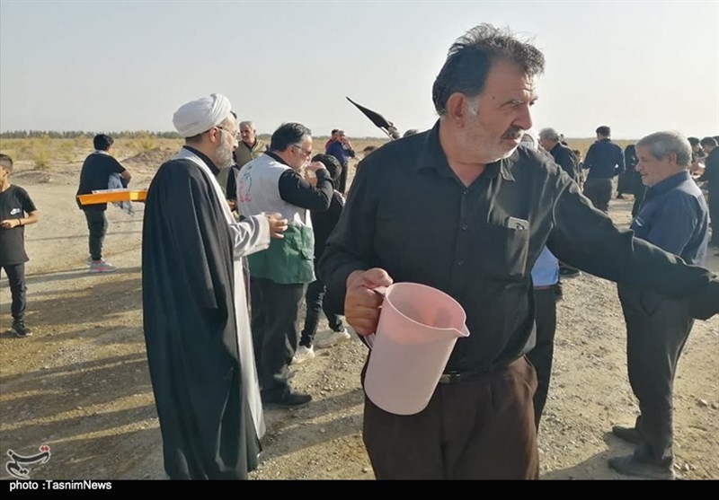 پیادهروی ۶ کیلومتری عزاداران ثامنالائمه به سمت آستان آقا علیعباس+ فیلم و تصاویر