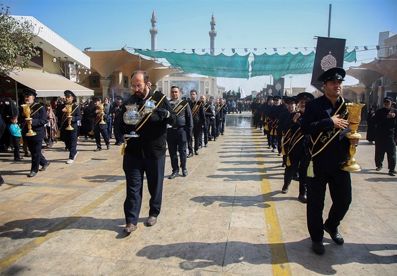 حال و هوای حرم مطهر حضرت معصومه (س) در سالروز شهادت برادر/ قم غرق در عزا و ماتم شد