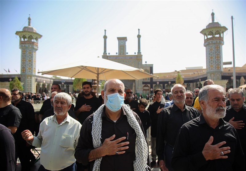 حال و هوای حرم مطهر حضرت معصومه (س) در سالروز شهادت برادر/ قم غرق در عزا و ماتم شد