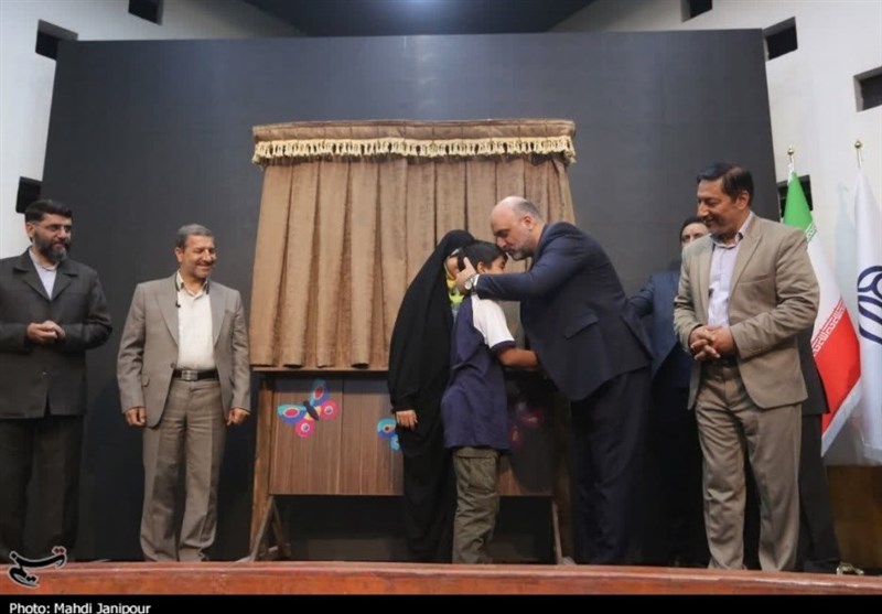 رونمایی از پوستر سیوپنجمین جشنواره بینالمللی فیلمهای کودکان و نوجوانان در اصفهان