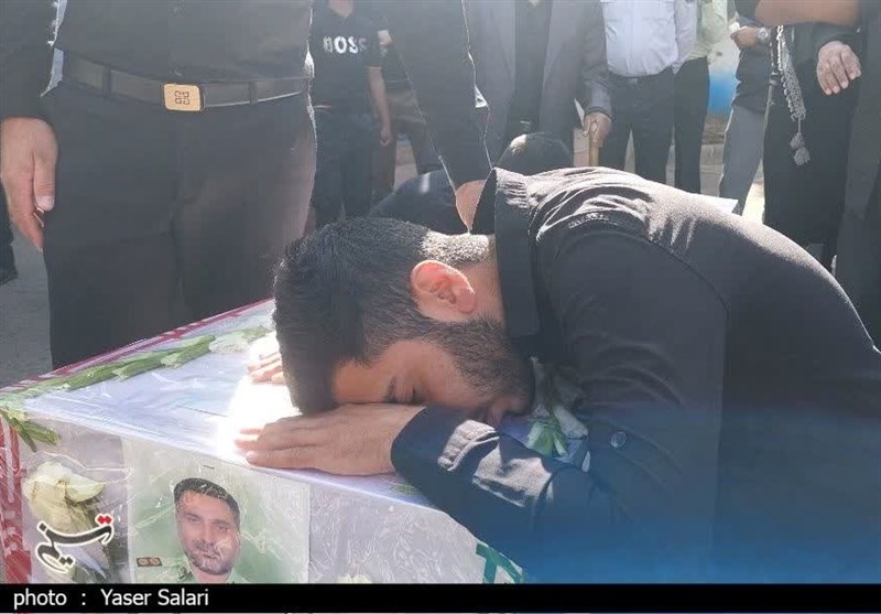 پیکر شهید مدافع امنیت در شهرستان گناباد تشییع شد + فیلم