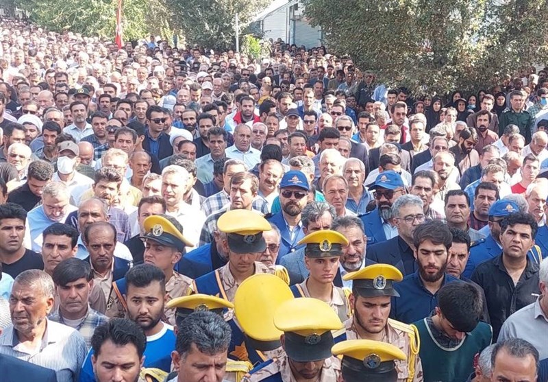 تشییع پیکر شهدای مدافع امنیت "یاسر شجاعیان" و "پوریا خوشنام" در ممسنی