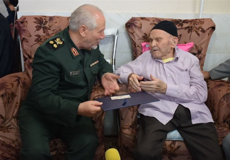 سرلشکر صفوی: تجربه دفاع مقدس یک نظم جدید جهانی ایجاد کرد + تصویر