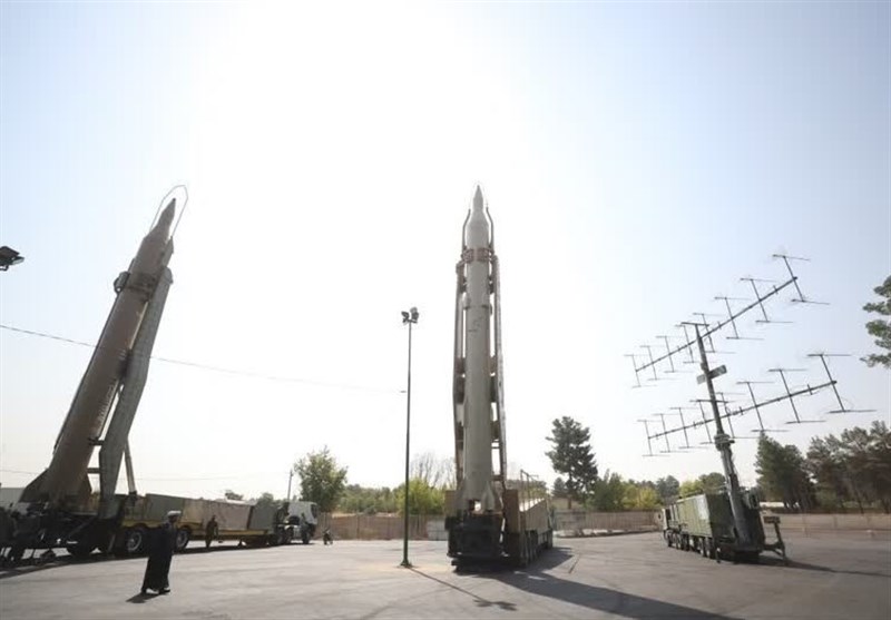 افتتاح نمایشگاه آسمان اقتدار در کرمانشاه/ سرار ریحانی: ابهت شرق و غرب را شکستهایم + تصاویر