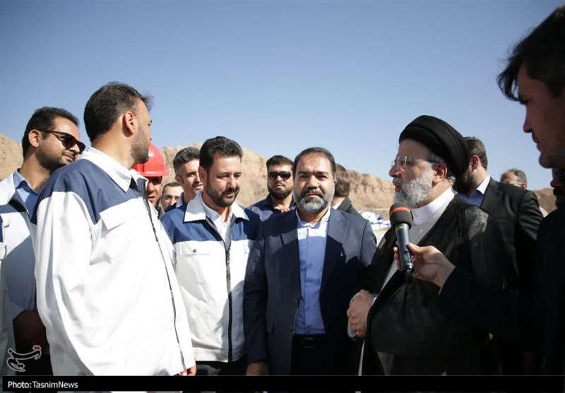 آغاز مرحله دوم انتقال آب دریای عمان به اصفهان/ حمایت رئیسی از انتقال آب دریا/ احیای زایندهرود کلید خورد + تصاویر