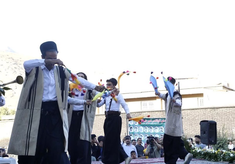 در دومین روز جشنواره نمایشهای آیینی و سنتی چه گذشت؟ + فیلم