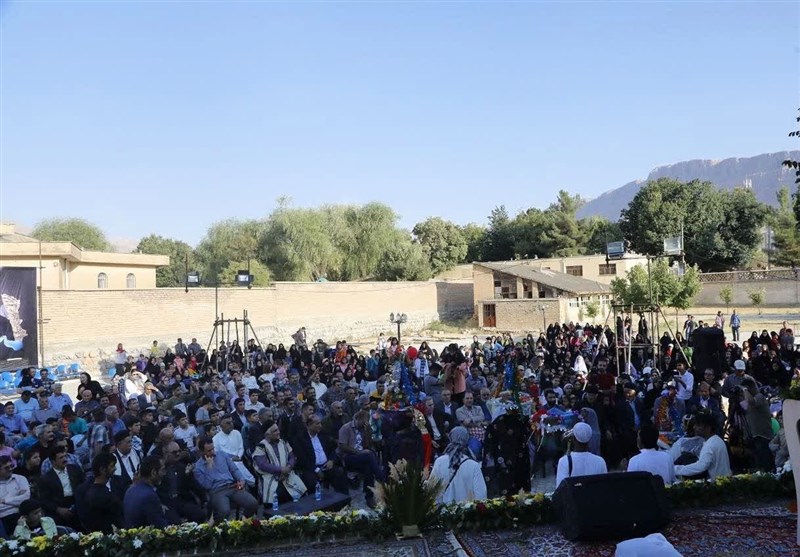 در دومین روز جشنواره نمایشهای آیینی و سنتی چه گذشت؟ + فیلم