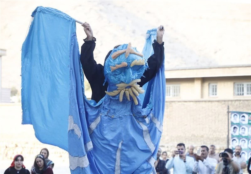 در دومین روز جشنواره نمایشهای آیینی و سنتی چه گذشت؟ + فیلم