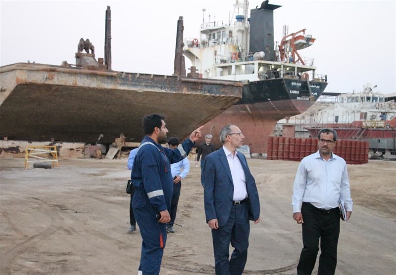 ورود شرکتهای دانشبنیان به حوزه صنایع دریایی/ بر روی ساخت نسل جدید کشتیها تمرکز کردهایم