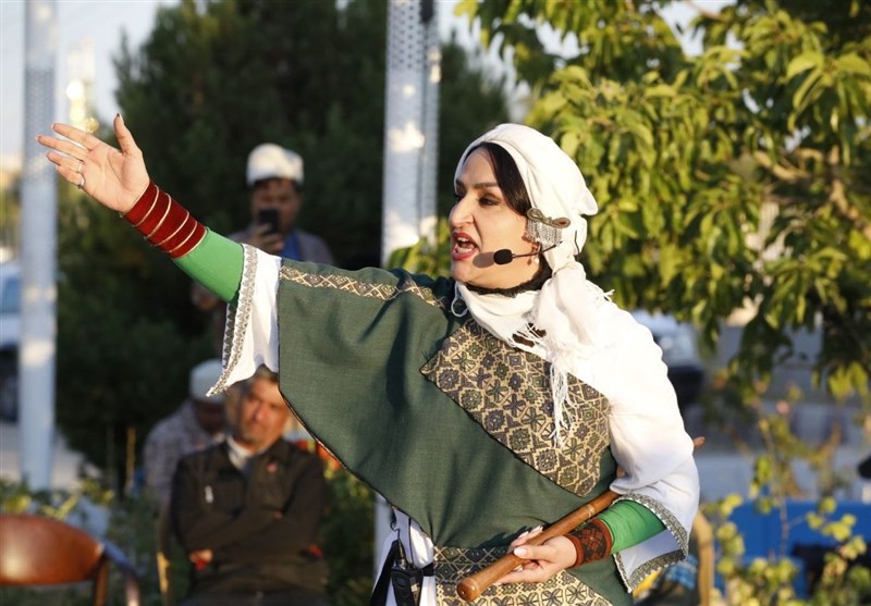 گزارشی از سومین روز جشنواره نمایشهای آیینی و سنتی/ امروز میدان نمایش به نقالان رسید + فیلم