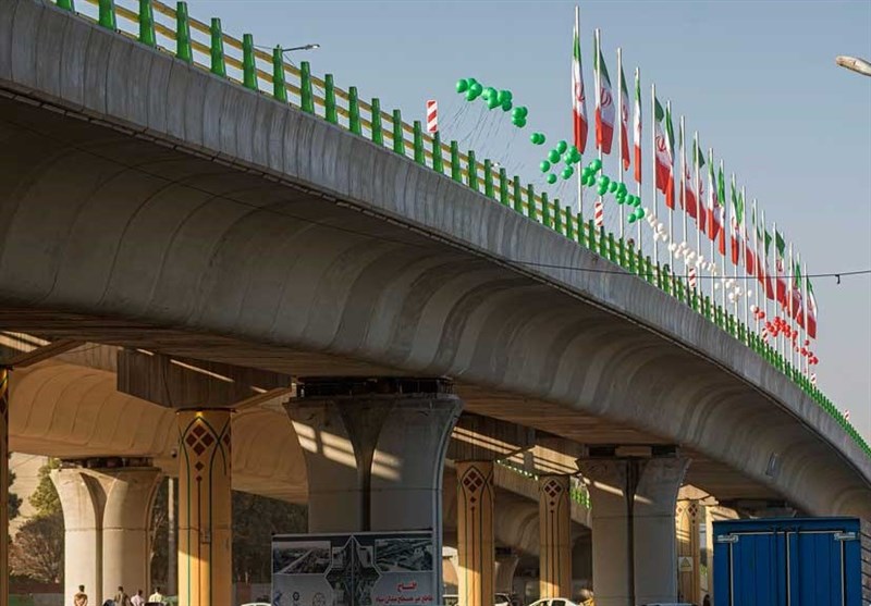 عملکرد جهادی قرارگاه خاتم سپاه به گره کور ترافیکی میدان سپاه کرمانشاه خاتمه داد