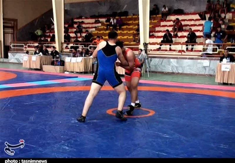 سنندج قهرمان مسابقات کشتی استان کردستان شد + فیلم