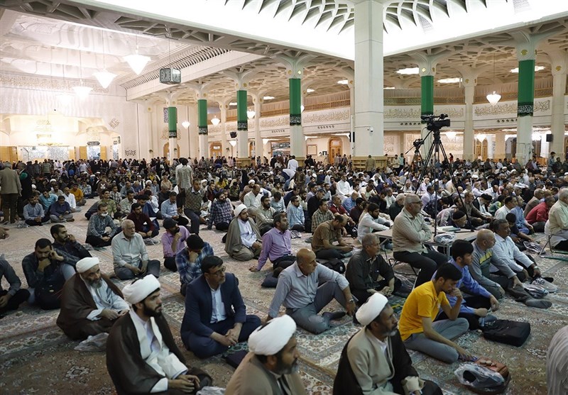 حال و هوای حرم حضرت معصومه (س) در سالروز میلاد پیامبر(ص) و امام صادق (ع)